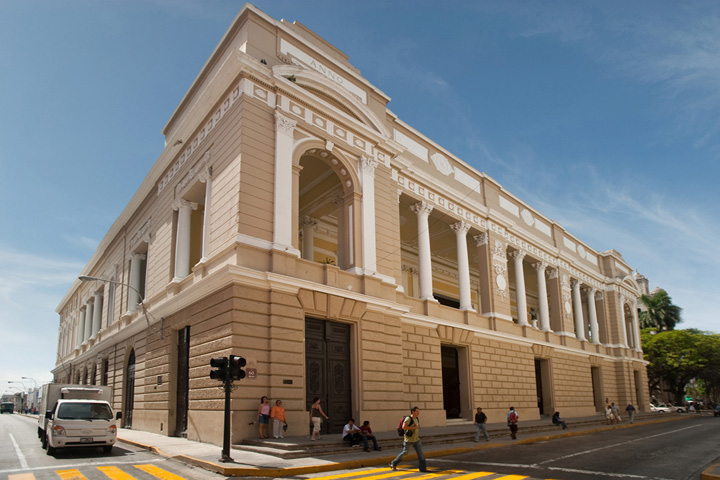 Teatro José Peón Contreras