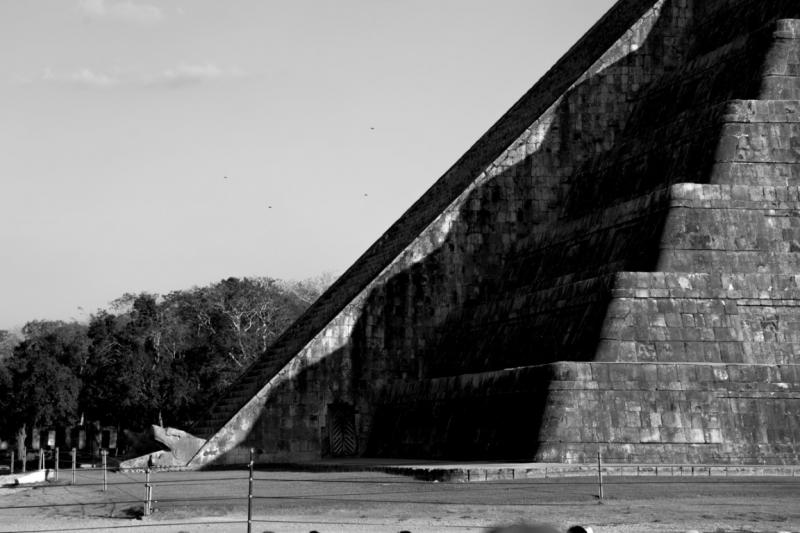 Instancias federales y estatales coordinan esfuerzos en Chichén Itzá