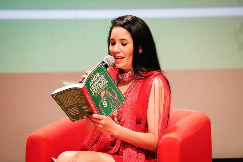 Sedeculta presenta en la Filey el libro "El amor en tiempos de futbol"