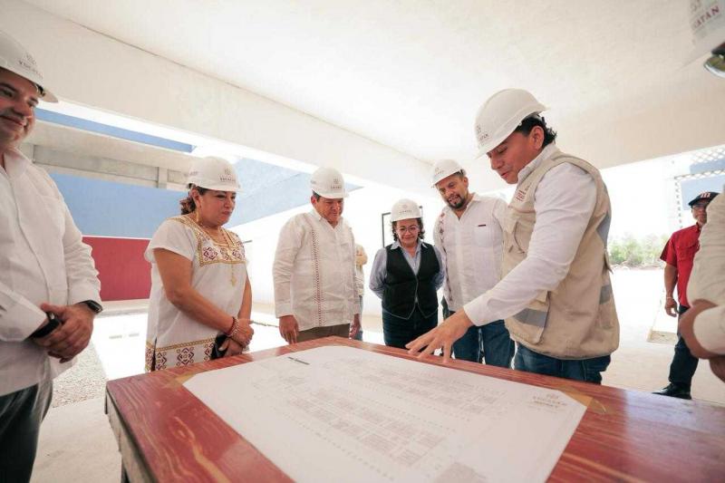 Supervisan avances finales de la Universidad Nacional Rosario Castellanos en Kanasín