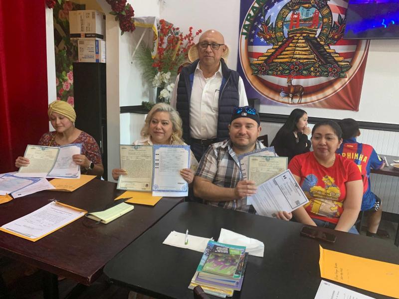 Acercan trámites de doble nacionalidad a yucatecas y yucatecos en Oregón