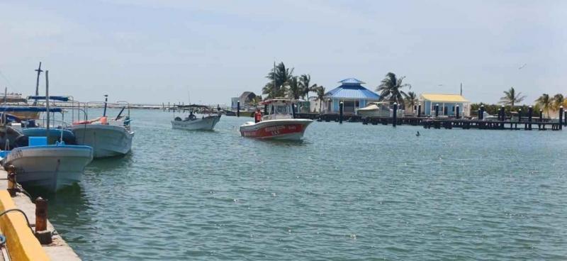 Localizan sanos y salvos a dos pescadores en Telchac Puerto