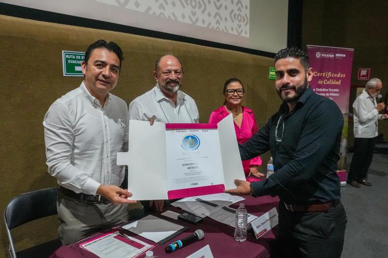 Yucatán reconoce a empresas y proyectos comunitarios por calidad turística