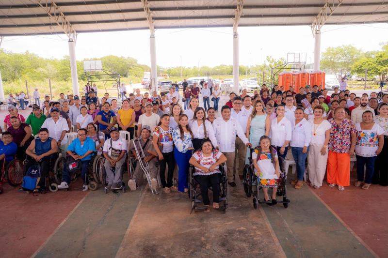 Entrega DIF Yucatán apoyos que fortalecen autonomía de personas con discapacidad en el oriente del estado
