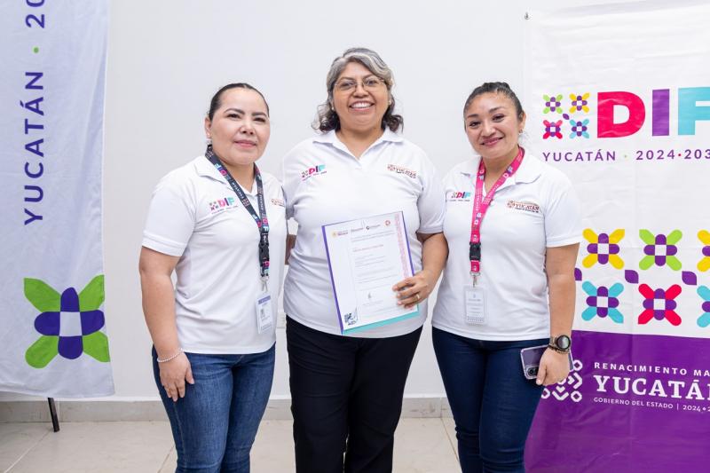 DIF Yucatán fortalece la profesionalización del servicio público con certificación en competencias laborales