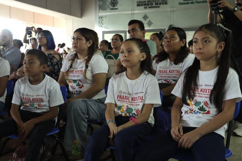 Coros infantiles de Sedeculta llenan Gran Museo del Mundo Maya con el concierto "Dame la mano y cantaremos"