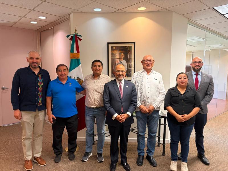 Gobierno del Estado estrecha vínculos con comunidad yucateca en California