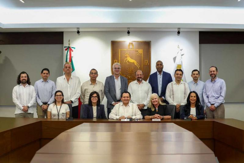Gobierno de Yucatán fortalece alianza con navieras para impulsar Progreso, generar empleos y aumentar derrama económica