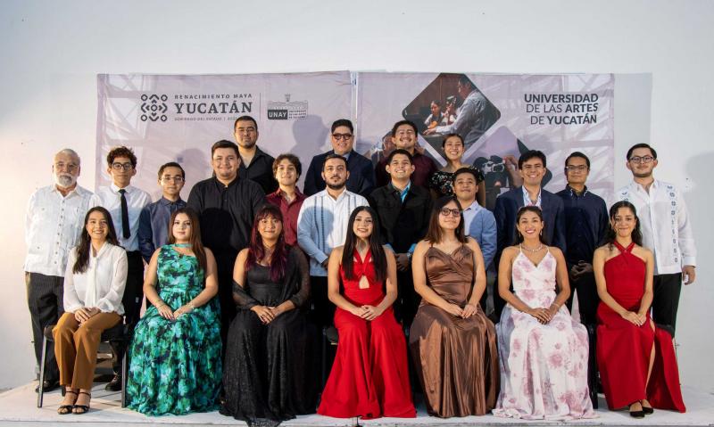 UNAY celebra egreso de 83 profesionales de distintas disciplinas artística