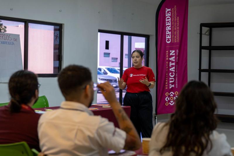 Unen esfuerzos para llevar prevención y bienestar a comisaría de Temozón