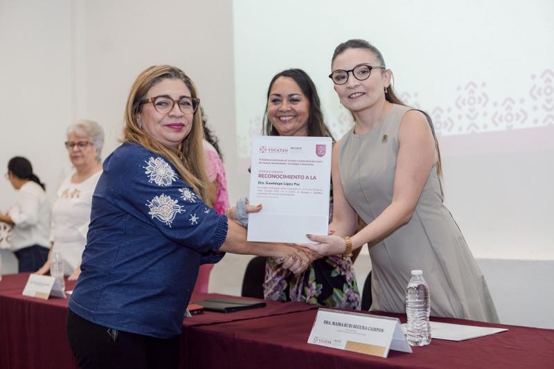 Yucatán reconoce talento científico con premios por 232 mil pesos