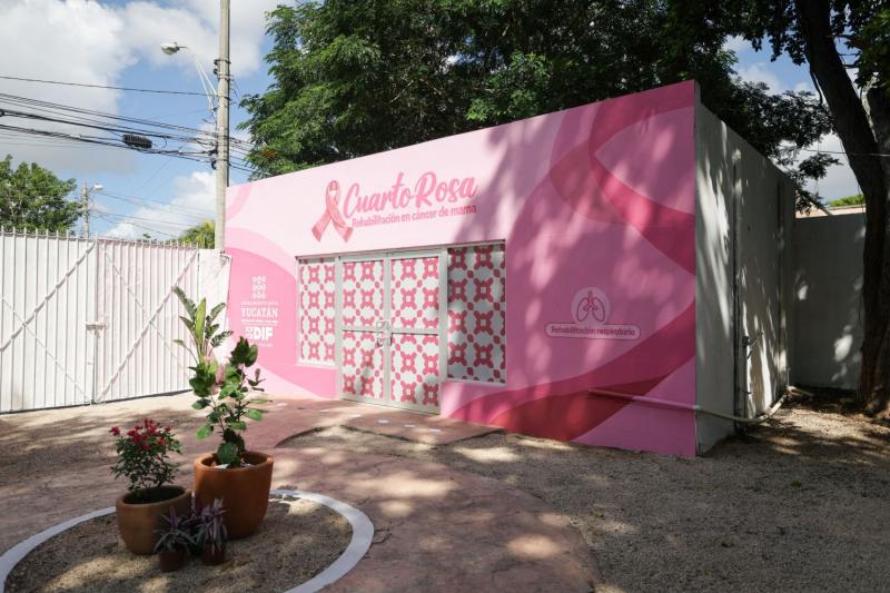 María de los Ángeles venció el cáncer de mama y sabe lo que cuesta recuperarse: el DIF abre el primer Cuarto Rosa de Yucatán para rehabilitar a mujeres después del tratamiento