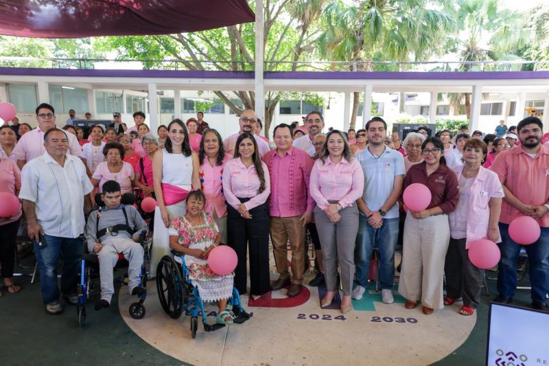 María de los Ángeles venció el cáncer de mama y sabe lo que cuesta recuperarse: el DIF abre el primer Cuarto Rosa de Yucatán para rehabilitar a mujeres después del tratamiento