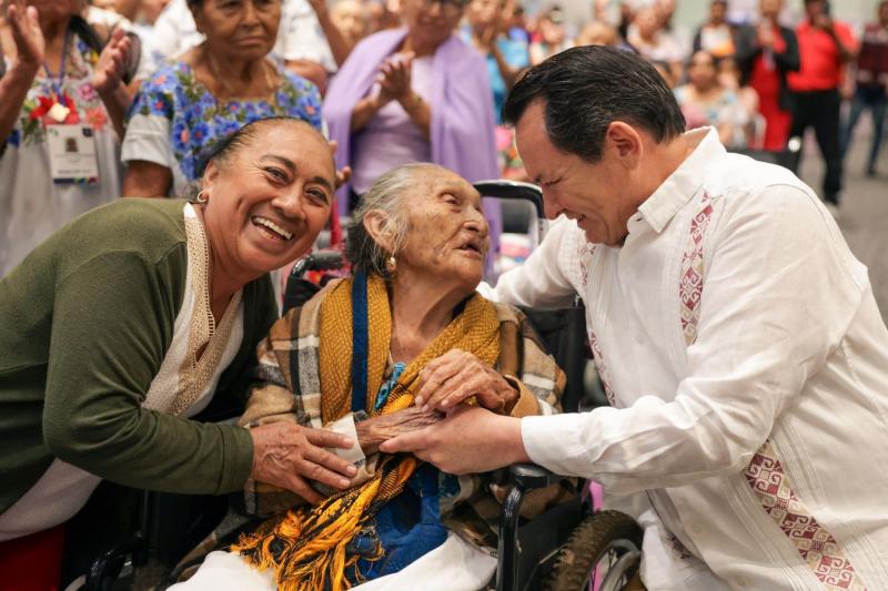 Miriam Esther lleva 10 años recibiendo bebés en Tzucacab; hoy el Gobierno la reconoce: 313 parteras tradicionales de 58 municipios recibirán 3 mil pesos cada bimestre