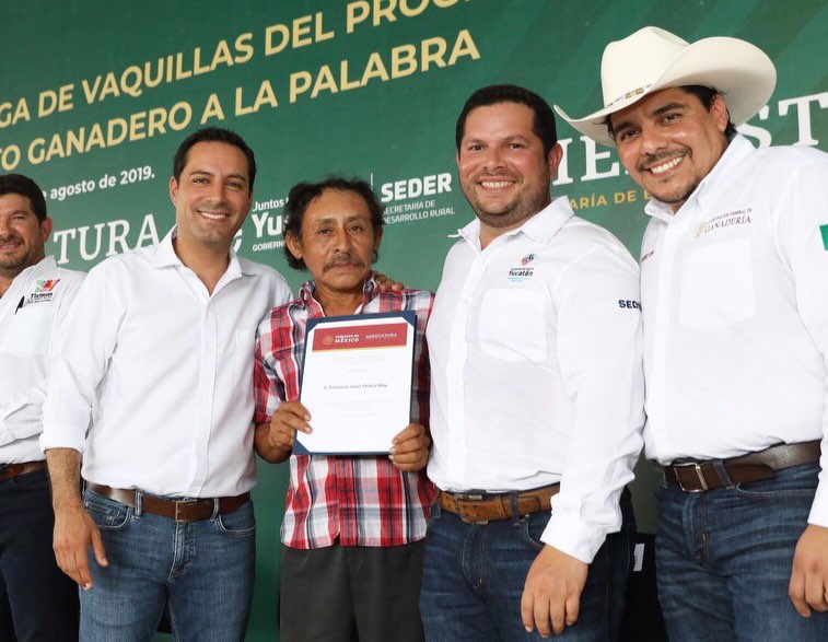 El Gobernador Mauricio Vila Dosal continúa apoyando a los productores ganaderos de Yucatán