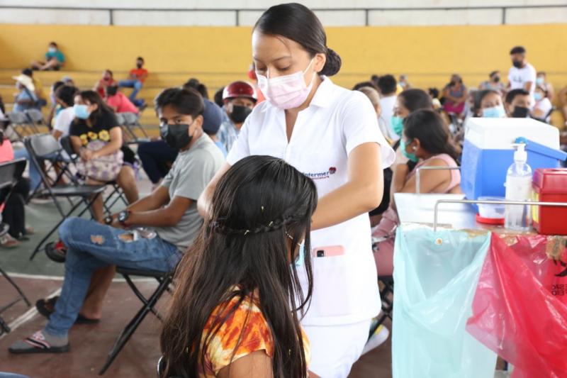 Inicia vacunación contra el Coronavirus para adolescentes de 12 a 14 años, de 12 municipios del estado