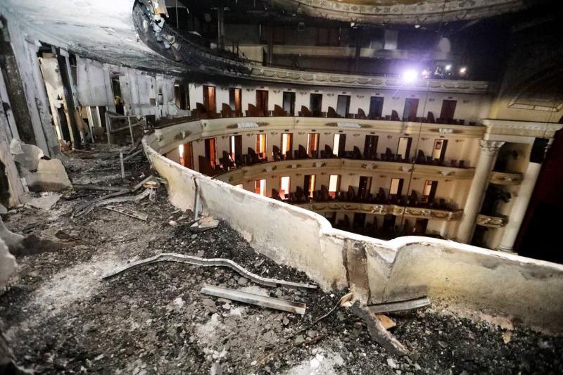 Un cortocircuito, la causa del incendio en el teatro José Peón ...