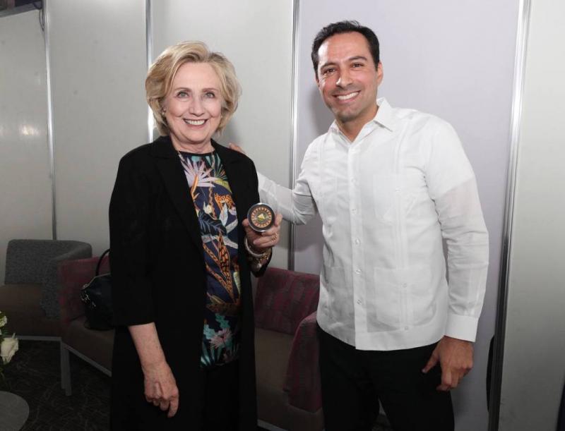 Hillary Clinton reconoce el buen trabajo del Gobernador Mauricio Vila Dosal y asegura que lo que se está haciendo en Yucatán debería mostrarse a todo el mundo
