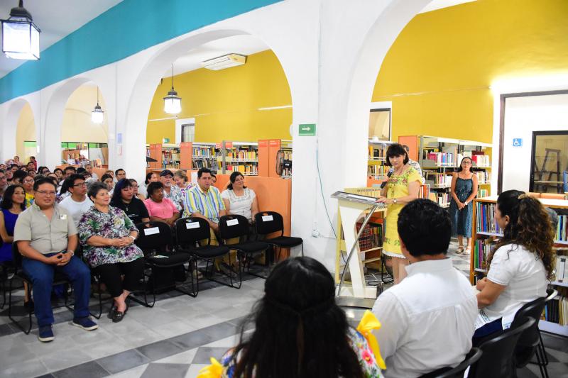 Incrementan acervos de mediadores de lectura de Yucatán