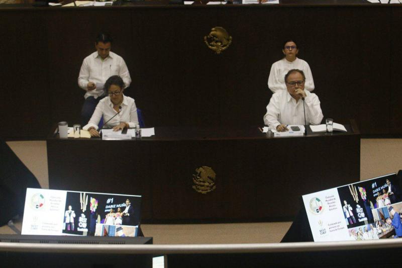 Presentan funcionarios estatales lo hecho en materia de economía y turismo para la transformación de Yucatán