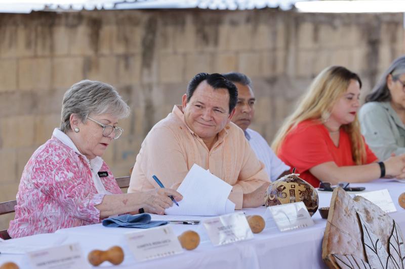 Reconocen esfuerzo de comunidades mayas para cuidar el medio ambiente