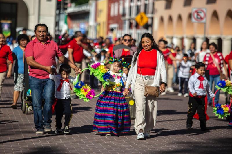 Invitan a Centros de Atención Múltiple a participar en desfile por la Revolución Mexicana