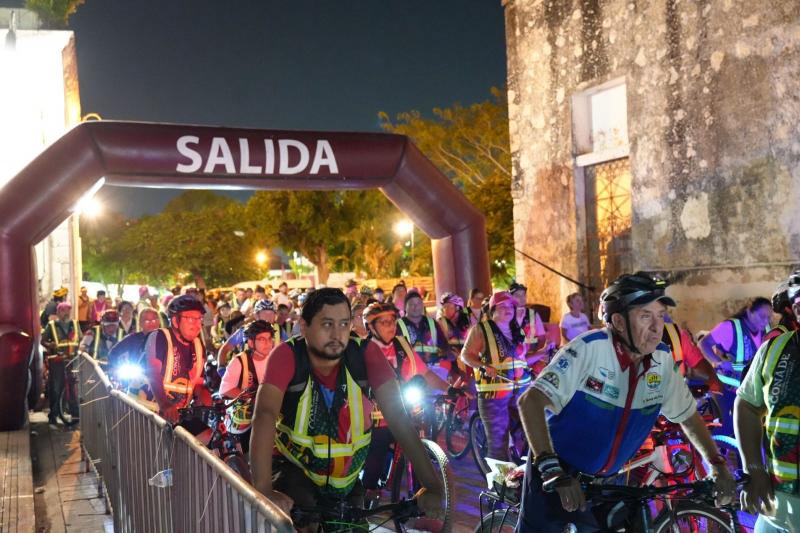 En Yucatán pedalean contra el cáncer de mama y las adicciones