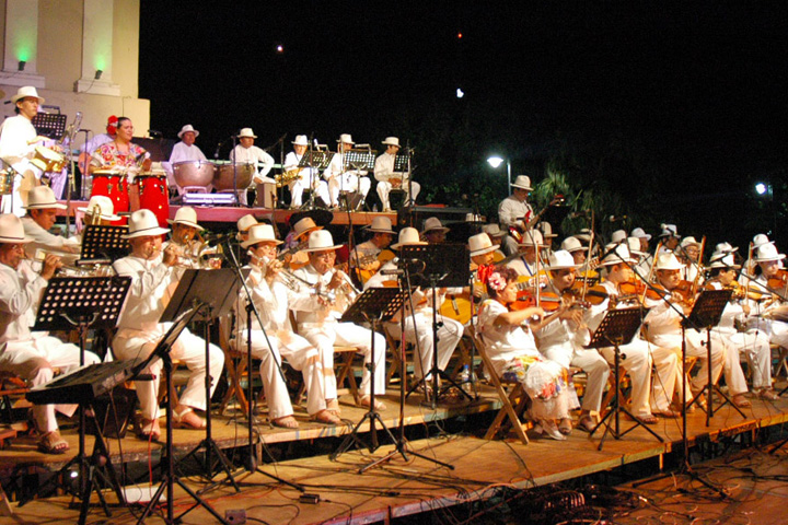 Orquesta Típica Yukalpetén