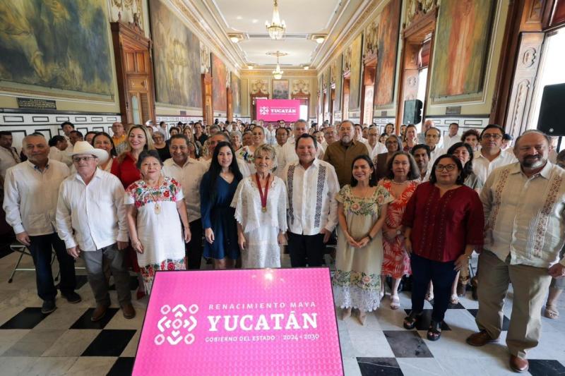 Maricarmen Pérez recibe la Medalla Yucatán 2025