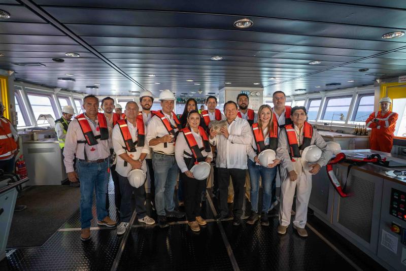 Gobernador Joaquín Díaz Mena e integrantes del CCE Yucatán supervisan avances del dragado del Puerto de Progreso