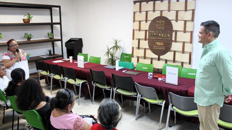 Impulsan digitalización de personas artesanas y emprendedoras