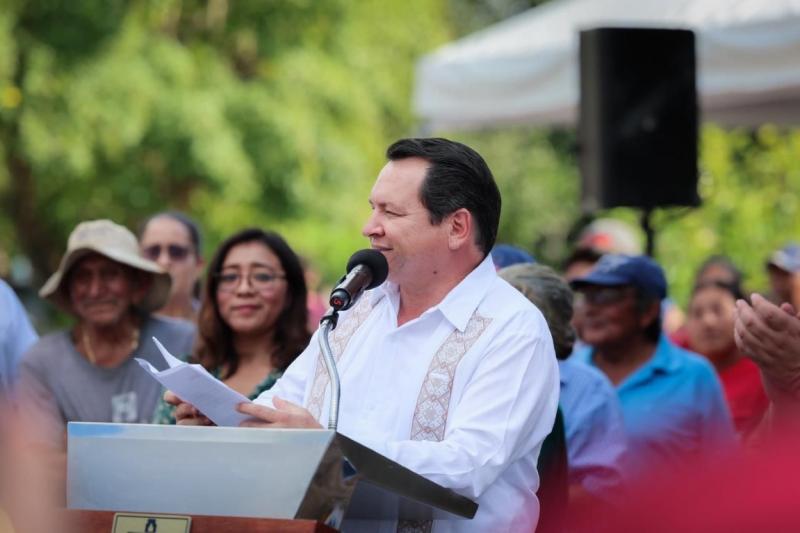 Plan Bienestar Yucatán transforma calles en Muxupip