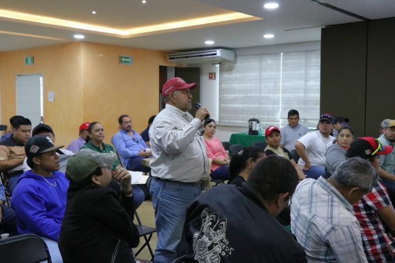 Capacitan a técnicos operativos para iniciar Plan Piloto de Supresión del Gusano Barrenador del Ganado en Yucatán