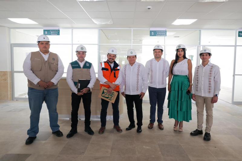 Supervisan avances del Hospital General de Ticul y del nuevo hospital del IMSS en Francisco de Montejo