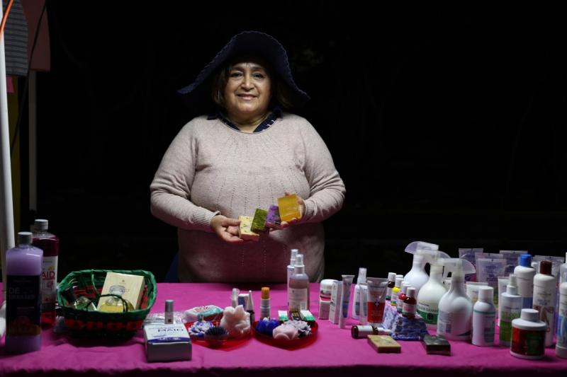 Celebran San Valentín con cine al aire libre y bazar en Los Paseos