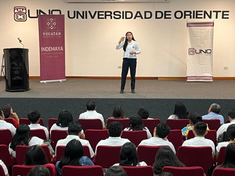 Impulsan la lengua maya con certamen universitario de oratoria