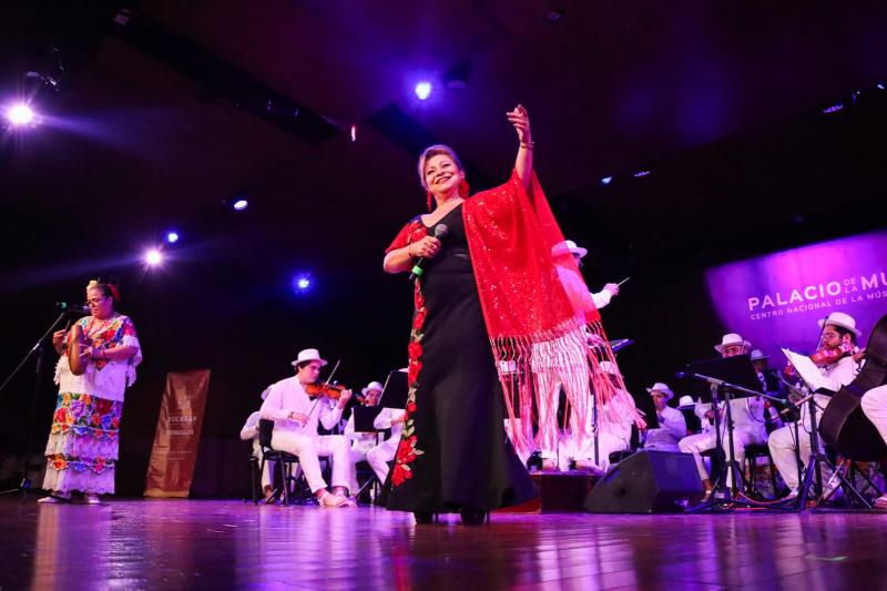 En el 8M, refrendan respaldo a las artistas de Yucatán