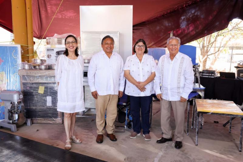 Con material didáctico y equipamiento se fortalece la educación especial en Yucatán