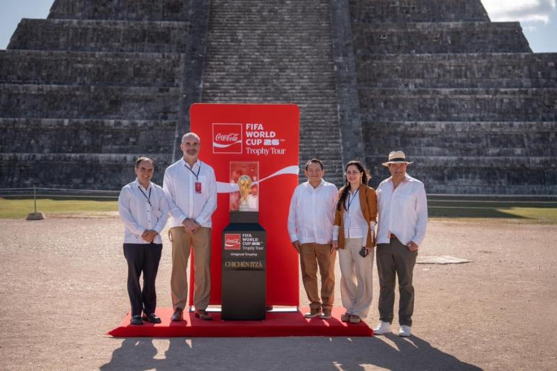 Yucatán recibe el Trofeo de la Copa Mundial de Fútbol FIFA 2026