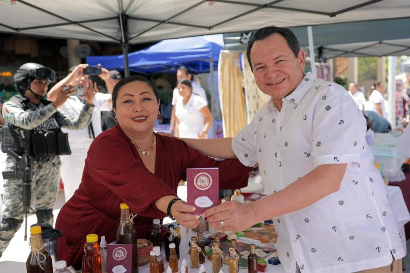 Clausuran Festival Renacer de la Costa Yucateca con impulso a la economía local