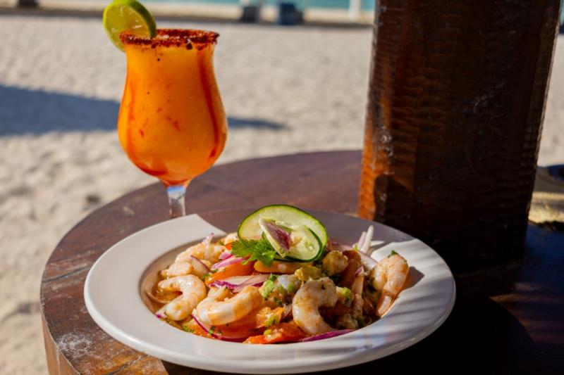 Costa Club obtiene Distintivo H en cuatro áreas de alimentos y bebidas