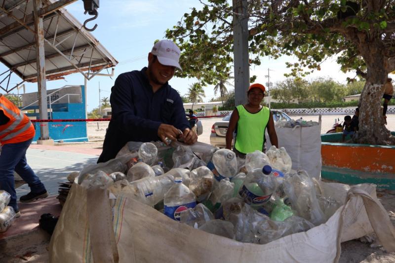 Mercado Circular promueve cultura del reciclaje en Las Coloradas