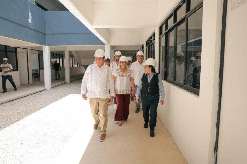 Supervisan avances finales de la Universidad Nacional Rosario Castellanos en Kanasín