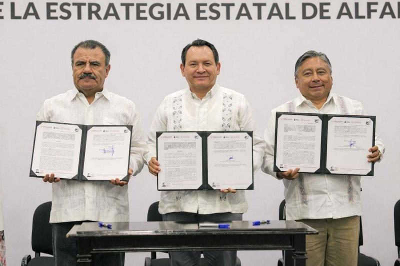 Gobierno del Estado e INEA impulsan estrategia para alfabetizar a 7 mil personas en Yucatán