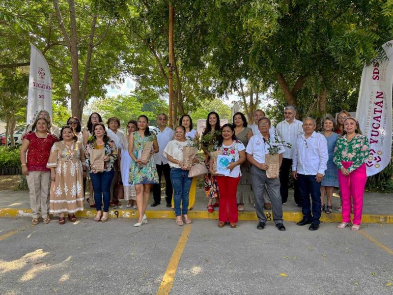 Impulsan estrategia de reforestación en escuelas de Yucatán