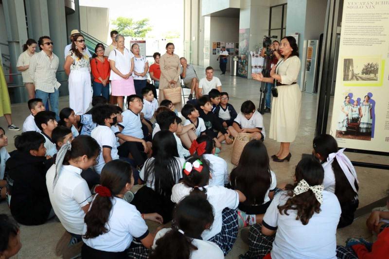 Reviven la historia de cuatro pioneras yucatecas en el Gran Museo del Mundo Maya