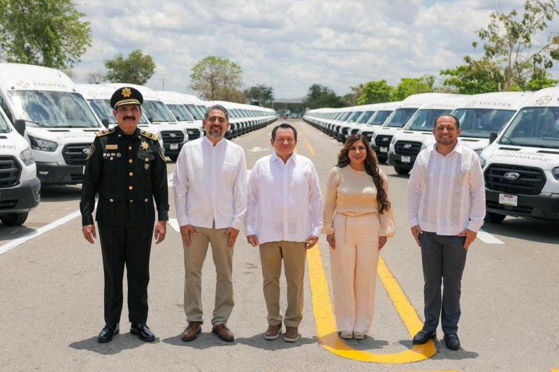 Gobierno de Yucatán impulsa acceso a la salud con nuevas unidades de traslado