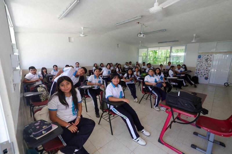 Amplía Renacimiento Maya infraestructura escolar y urbana en Umán con nuevas obras