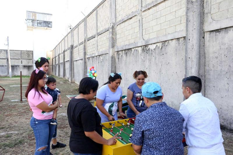 Celebran a las infancias en el Cereso de Mérida