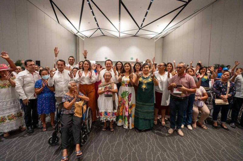 Auxiliares auditivos devuelven la oportunidad de escuchar a más de 100 yucatecas y yucatecos